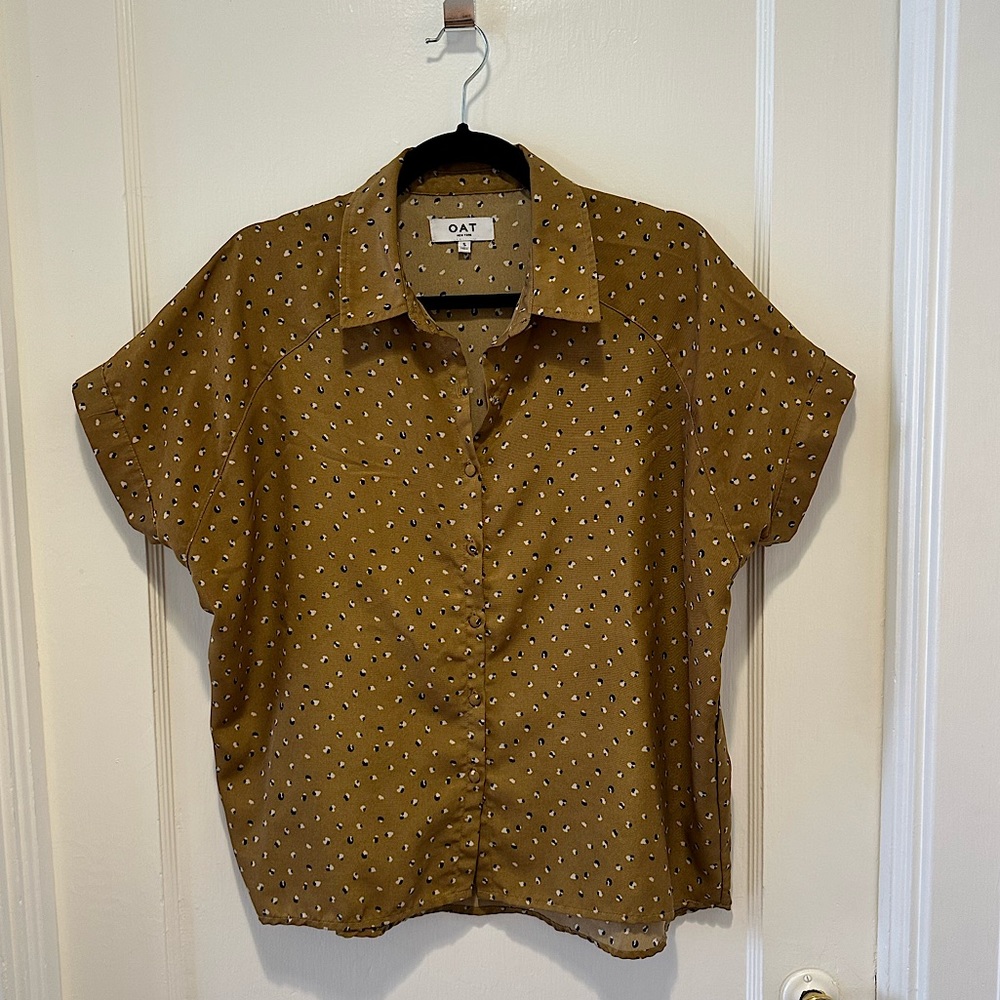 Oat New York Mustard Dotted Button Up